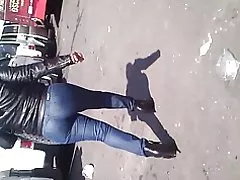 Jimmaturaw fl-jeans li jissiġilla