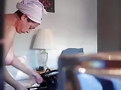 Zija cam moħbija nude